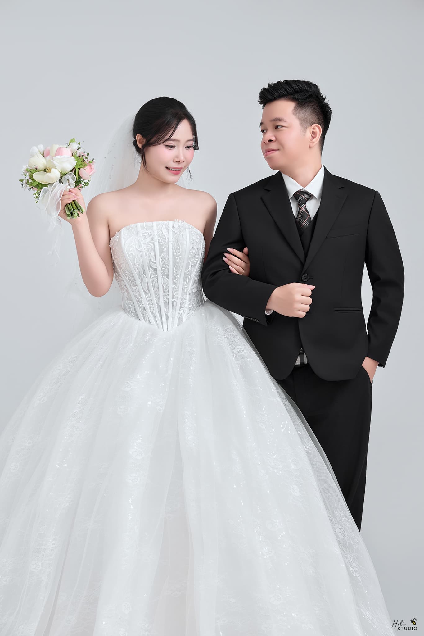Khoảnh khắc cưới